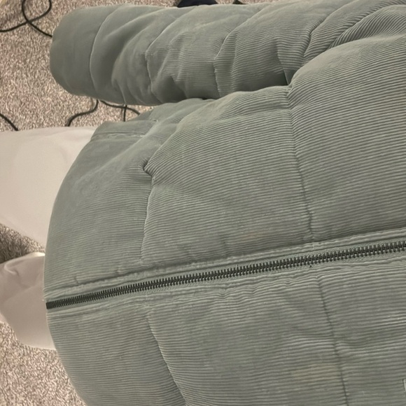 levi winter coat - Picture 5 of 8